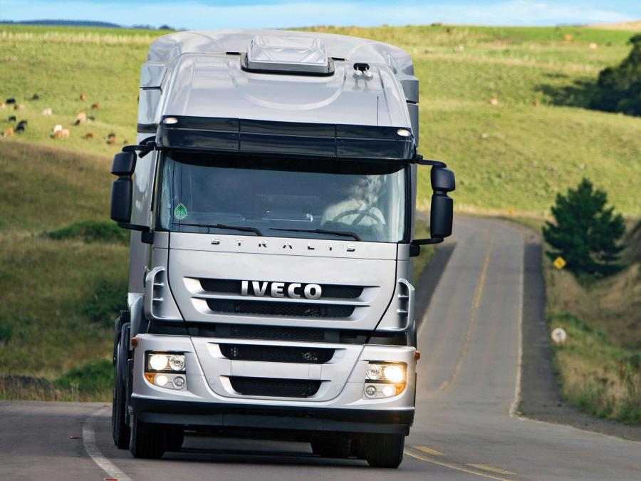  Iveco Stralis NR460 6x4 2010 года  (фото 2 из 13)